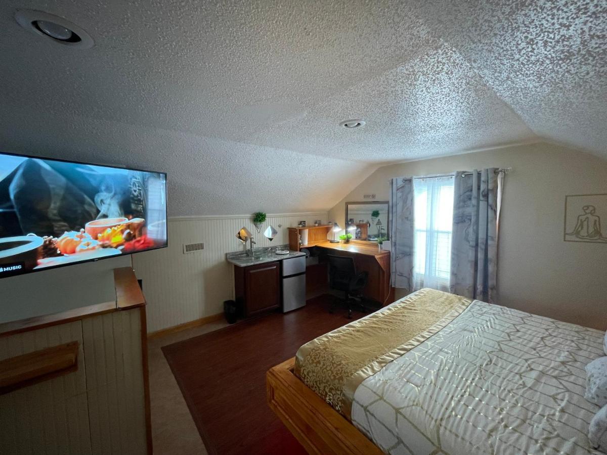 דטרויט Adults Only Vacation Rental With Hot Tub- No Parties מראה חיצוני תמונה
