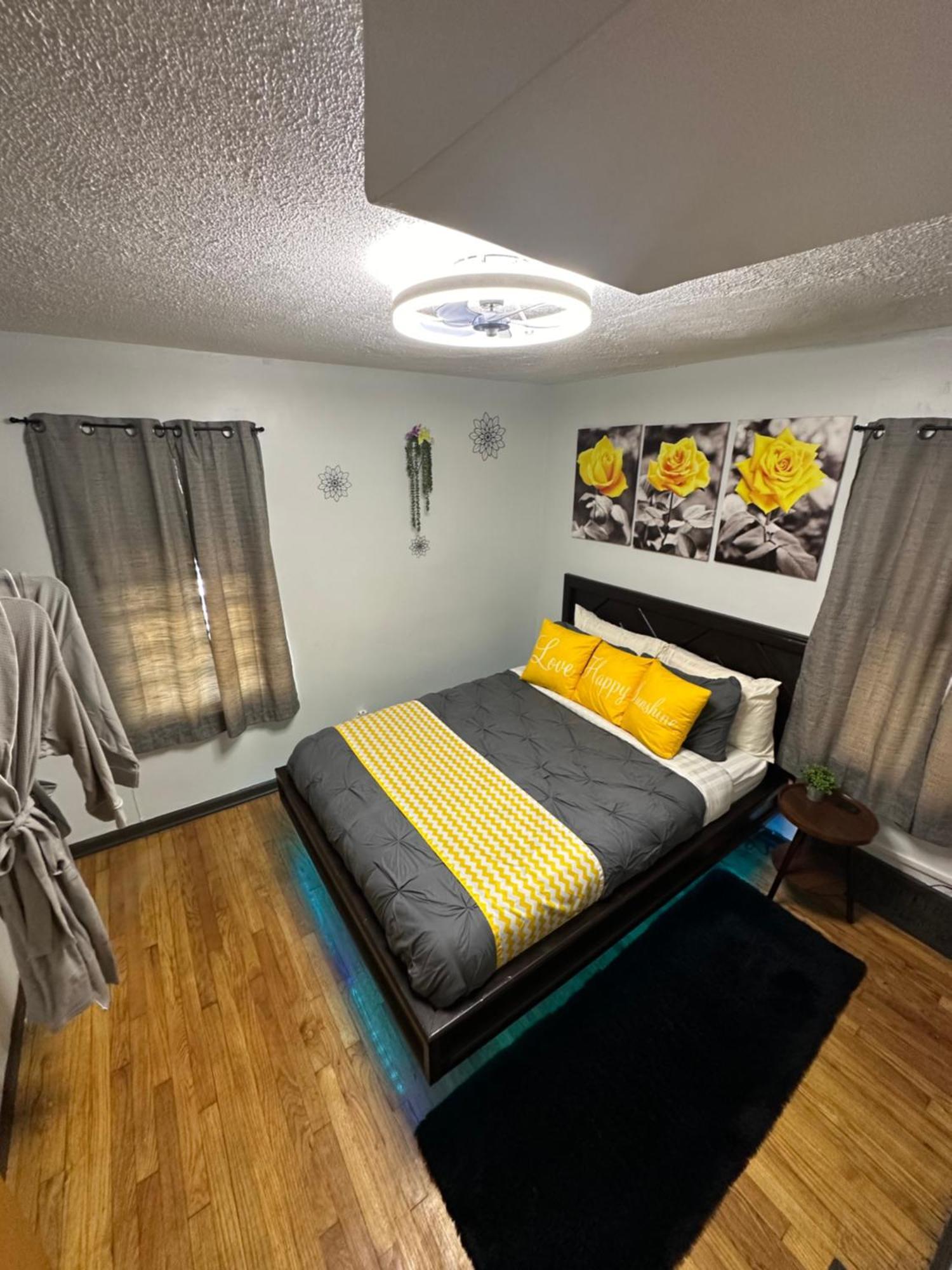 דטרויט Adults Only Vacation Rental With Hot Tub- No Parties מראה חיצוני תמונה
